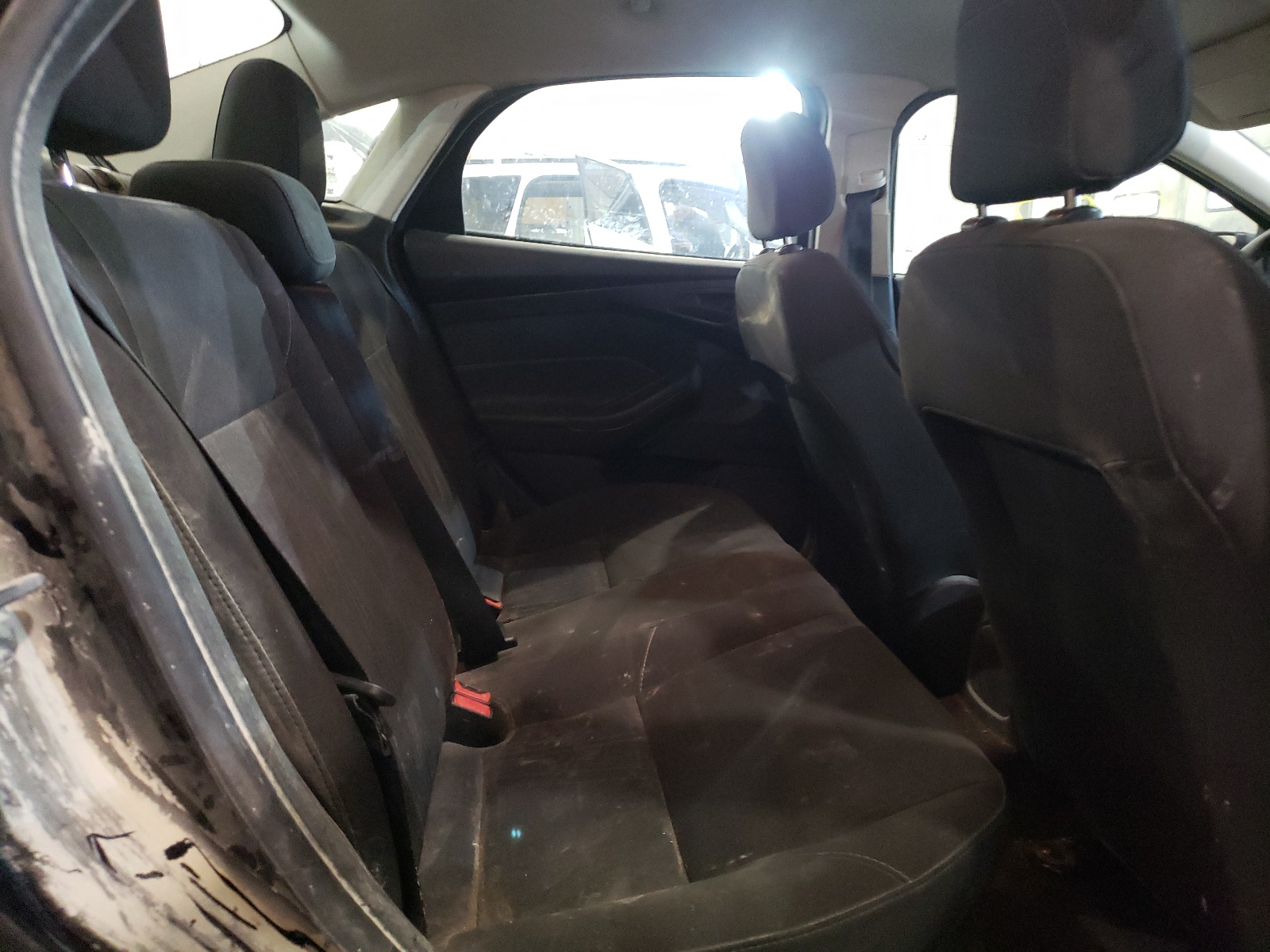 Фото 6 с аукциона – 2018 FORD FOCUS S с VIN 1FADP3E23JL249357