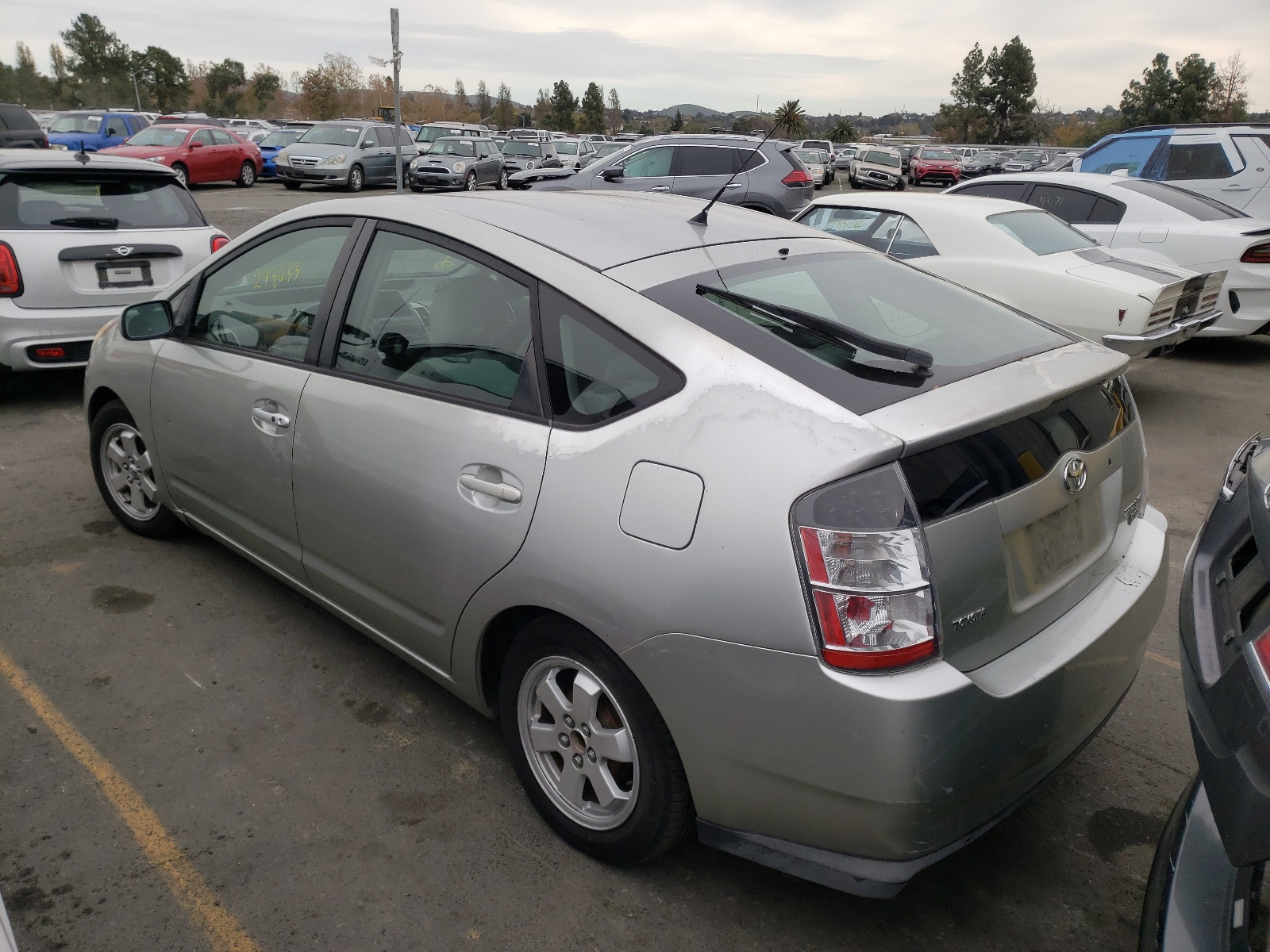 Photo 3 from auction – 2004 TOYOTA PRIUS with VIN JTDKB20U540023944