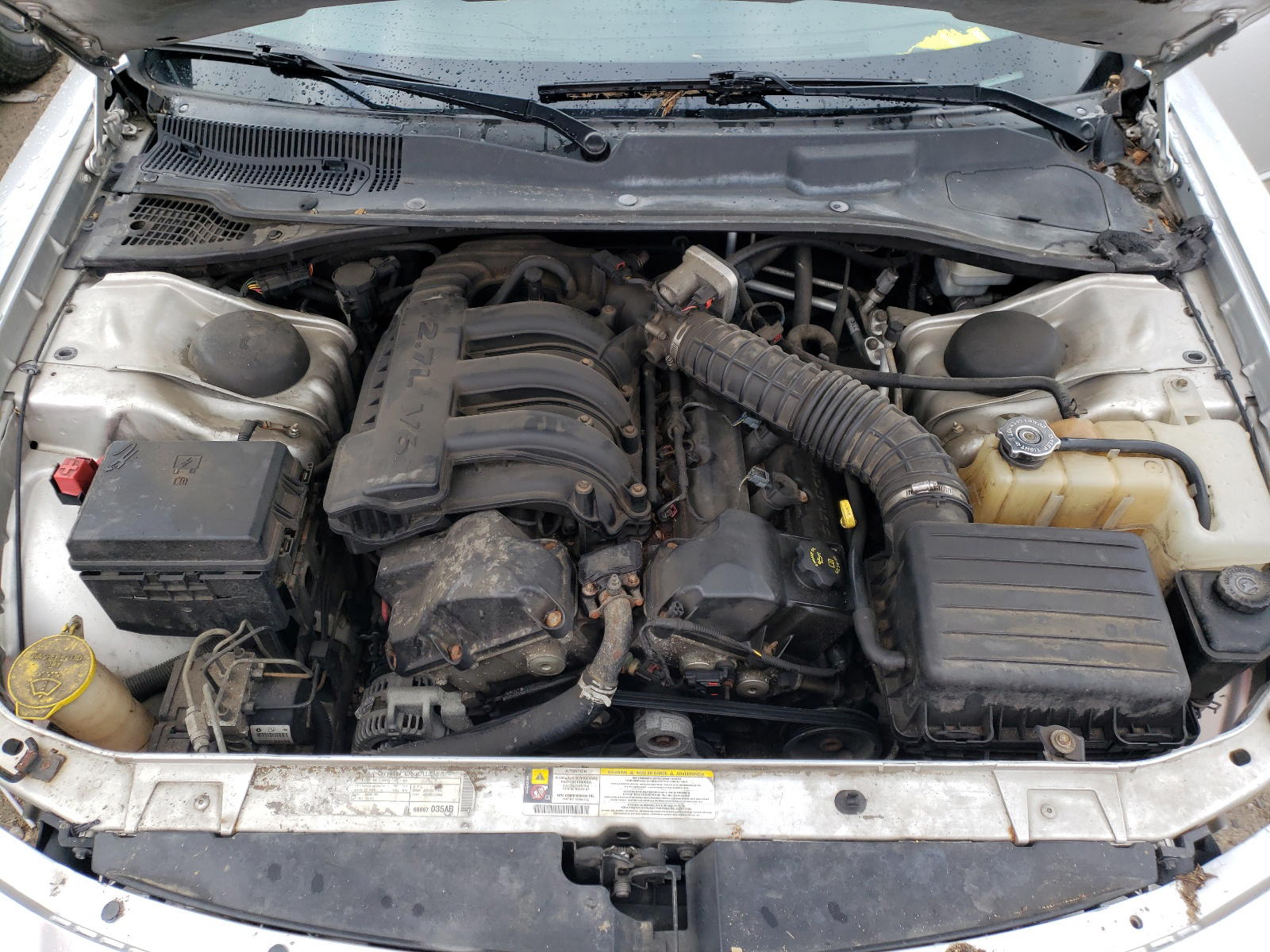 Photo 7 from auction – 2010 DODGE CHARGER with VIN 2B3CA4CD2AH163697