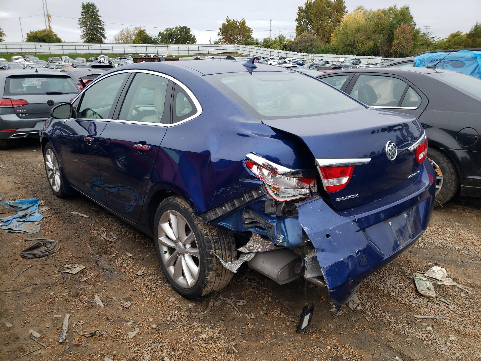 Photo 3 from auction – 2014 BUICK VERANO with VIN 1G4PS5SKXE4125569