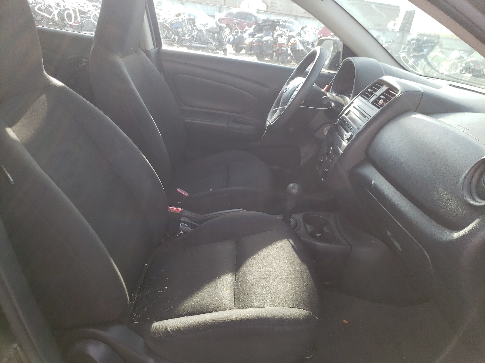 Photo 5 from auction – 2015 NISSAN VERSA S with VIN 3N1CN7AP3FL923462