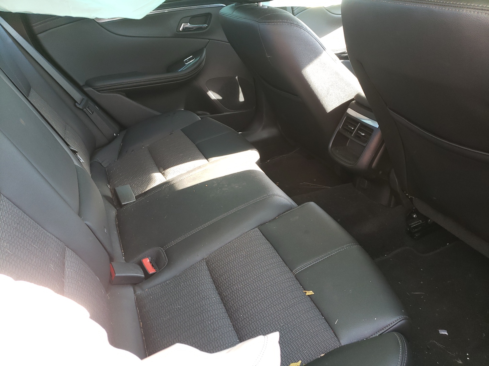 Photo 6 from auction – 2019 CHEVROLET IMPALA LT with VIN 2G11Z5SA1K9151279
