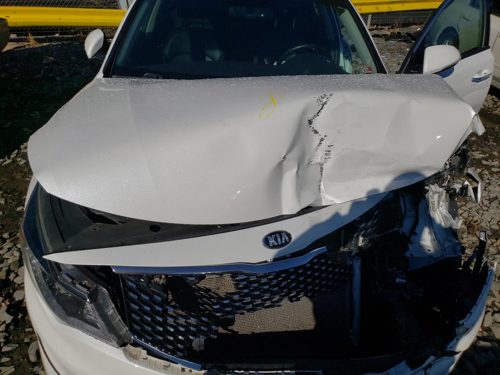 Photo 7 from auction – 2016 KIA OPTIMA EX with VIN 5XXGU4L37GG091972