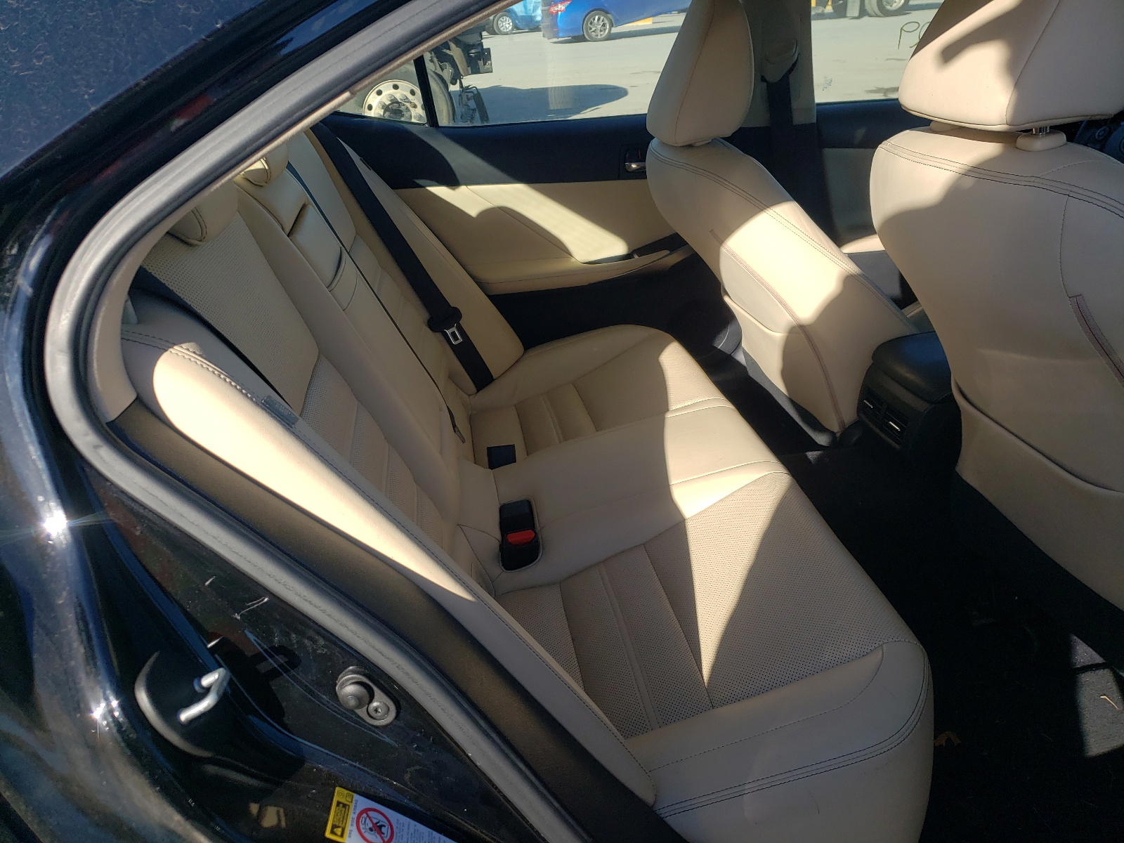 Photo 6 from auction – 2014 LEXUS IS 350 with VIN JTHCE1D24E5001628