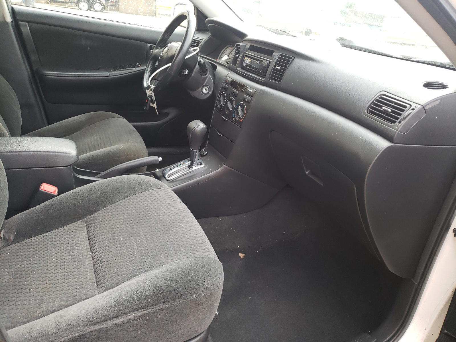Photo 5 from auction – 2008 TOYOTA COROLLA with VIN 2T1BR32E88C895067