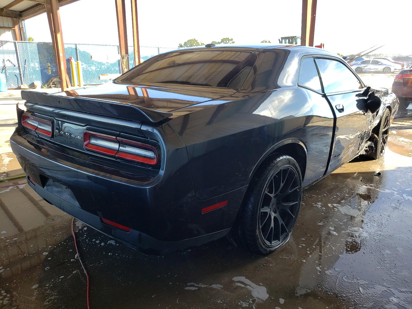 Photo 4 from auction – 2018 DODGE CHALLENGER with VIN 2C3CDZBT8JH259494