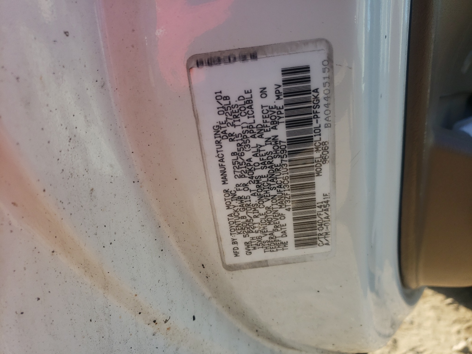 Photo 10 from auction – 2001 TOYOTA SIENNA LE with VIN 4T3ZF13C61U375907