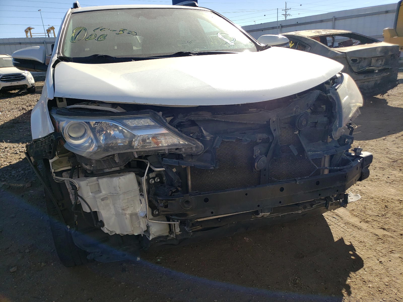 Photo 9 from auction – 2015 TOYOTA RAV4 LIMIT with VIN 2T3DFREV6FW375971