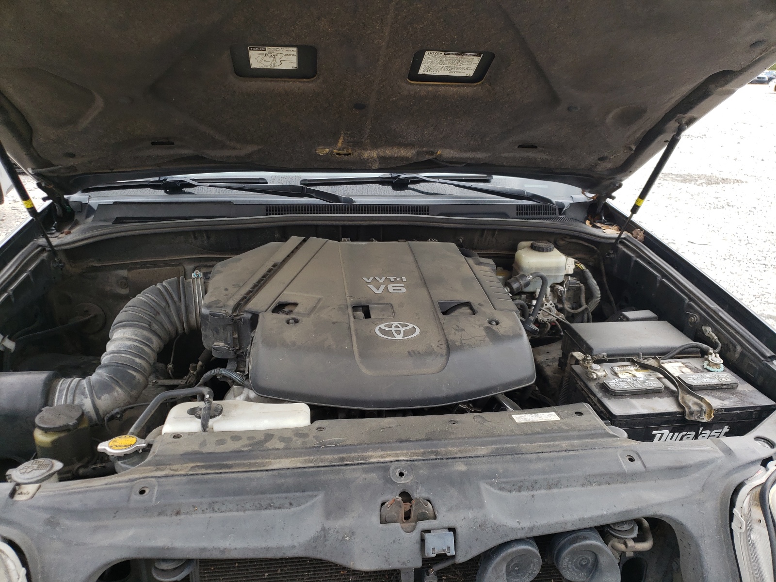 Zdjęcie 7 z aukcji – 2007 TOYOTA 4RUNNER SR z VIN JTEBU14R970117996