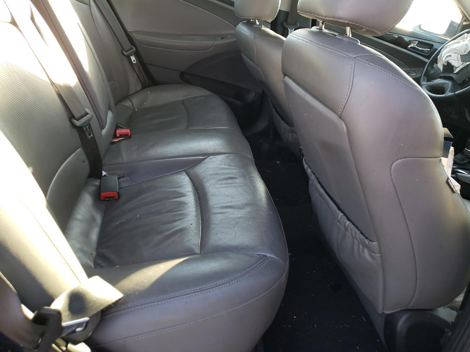 Photo 6 from auction – 2013 HYUNDAI SONATA SE with VIN 5NPEC4AC7DH613383