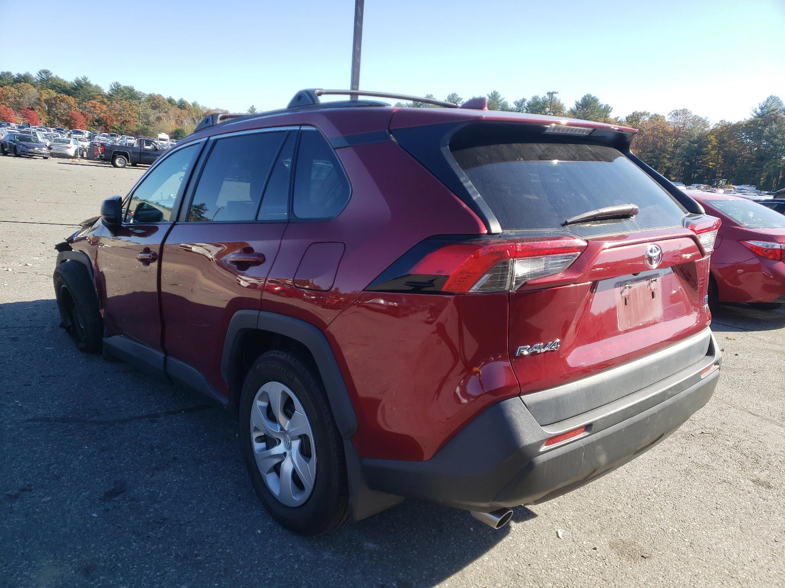 Photo 3 from auction – 2019 TOYOTA RAV4 with VIN 2T3F1RFV6KW022002