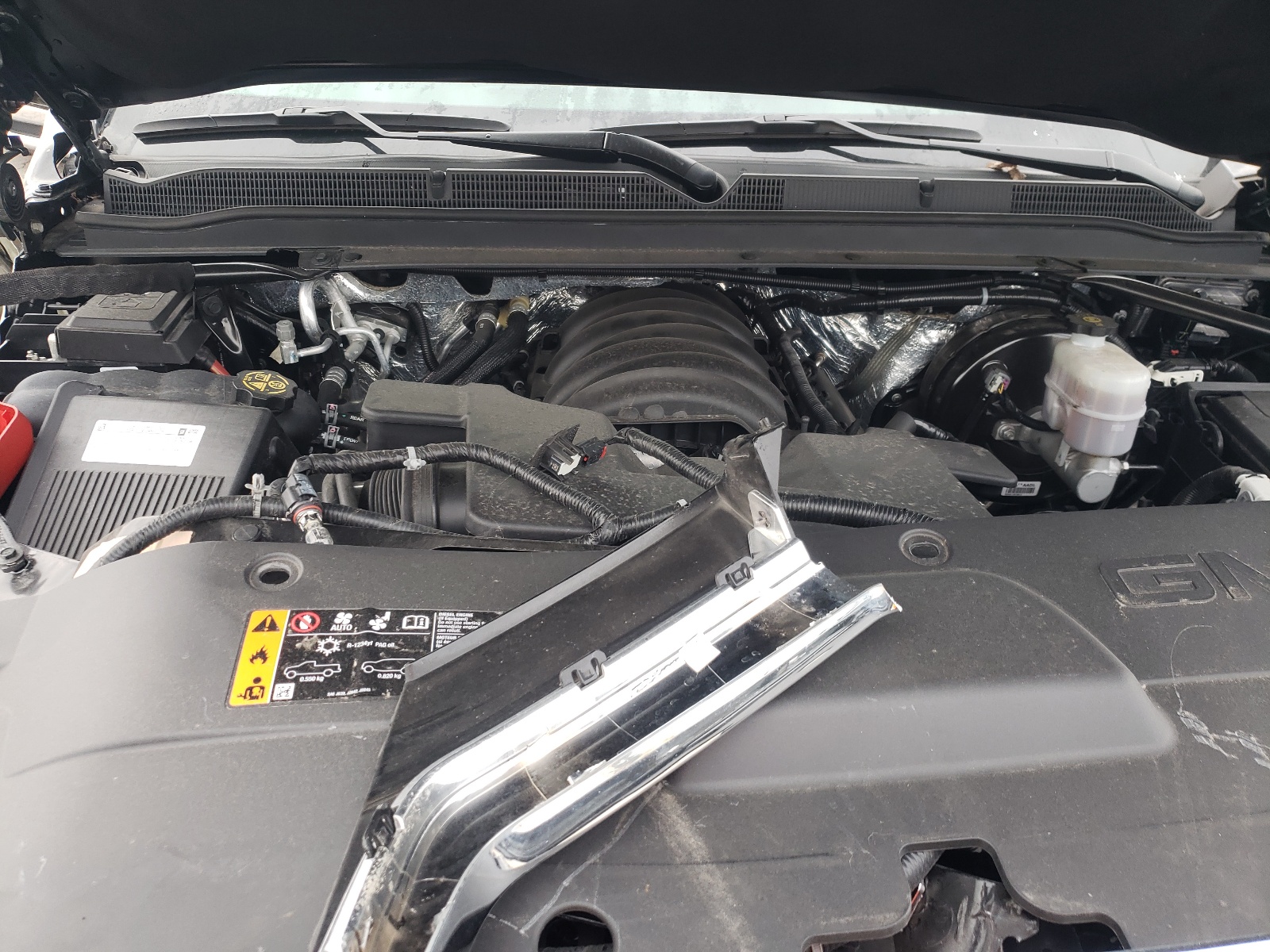 Photo 7 from auction – 2018 GMC YUKON DENA with VIN 1GKS2CKJ2JR327155