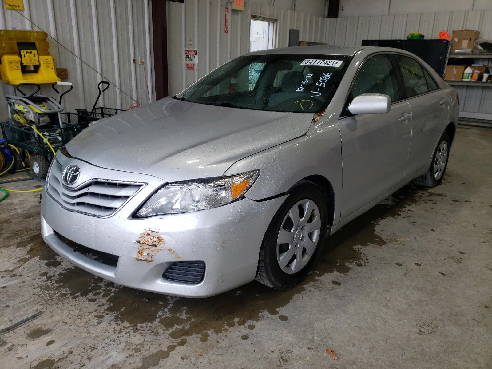 Photo 2 from auction – 2011 TOYOTA CAMRY BASE with VIN 4T1BF3EK2BU665086