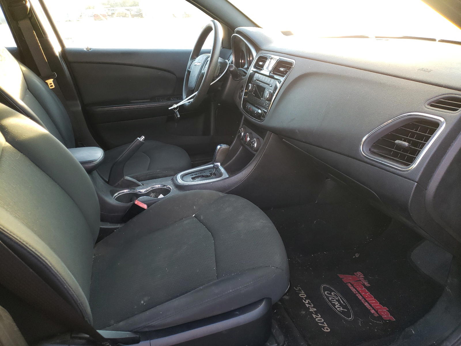 Photo 5 from auction – 2011 CHRYSLER 200 LX with VIN 1C3BC4FB7BN566666
