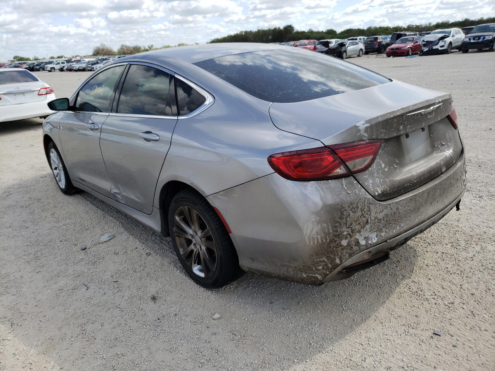 Photo 3 from auction – 2015 CHRYSLER 200 LIMITE with VIN 1C3CCCABXFN735767