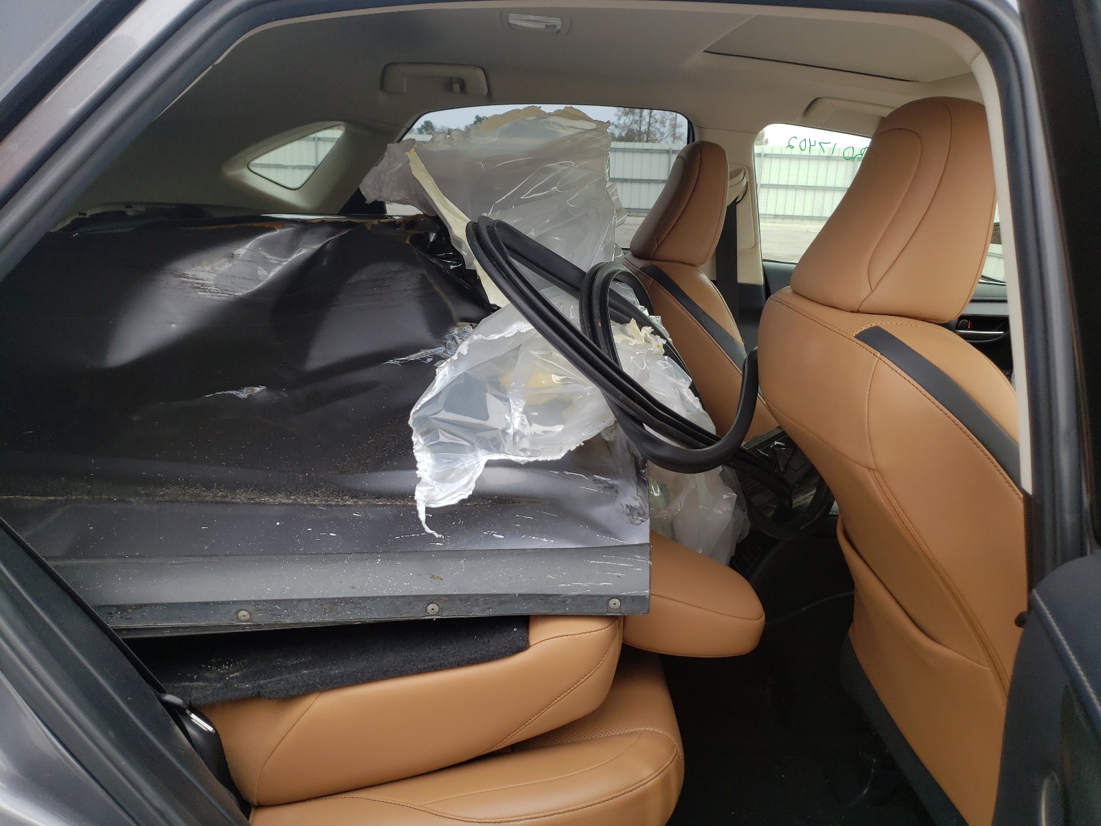 Photo 6 from auction – 2015 LEXUS NX 200T with VIN JTJYARBZ4F2017328