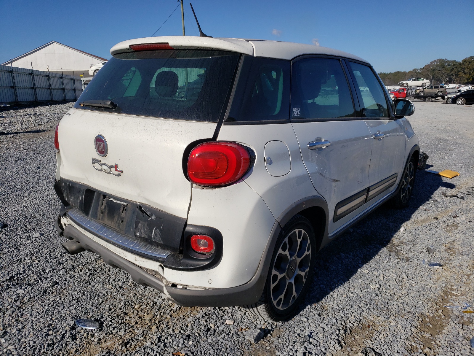 Photo 4 from auction – 2014 FIAT 500L TREKK with VIN ZFBCFADH2EZ004574