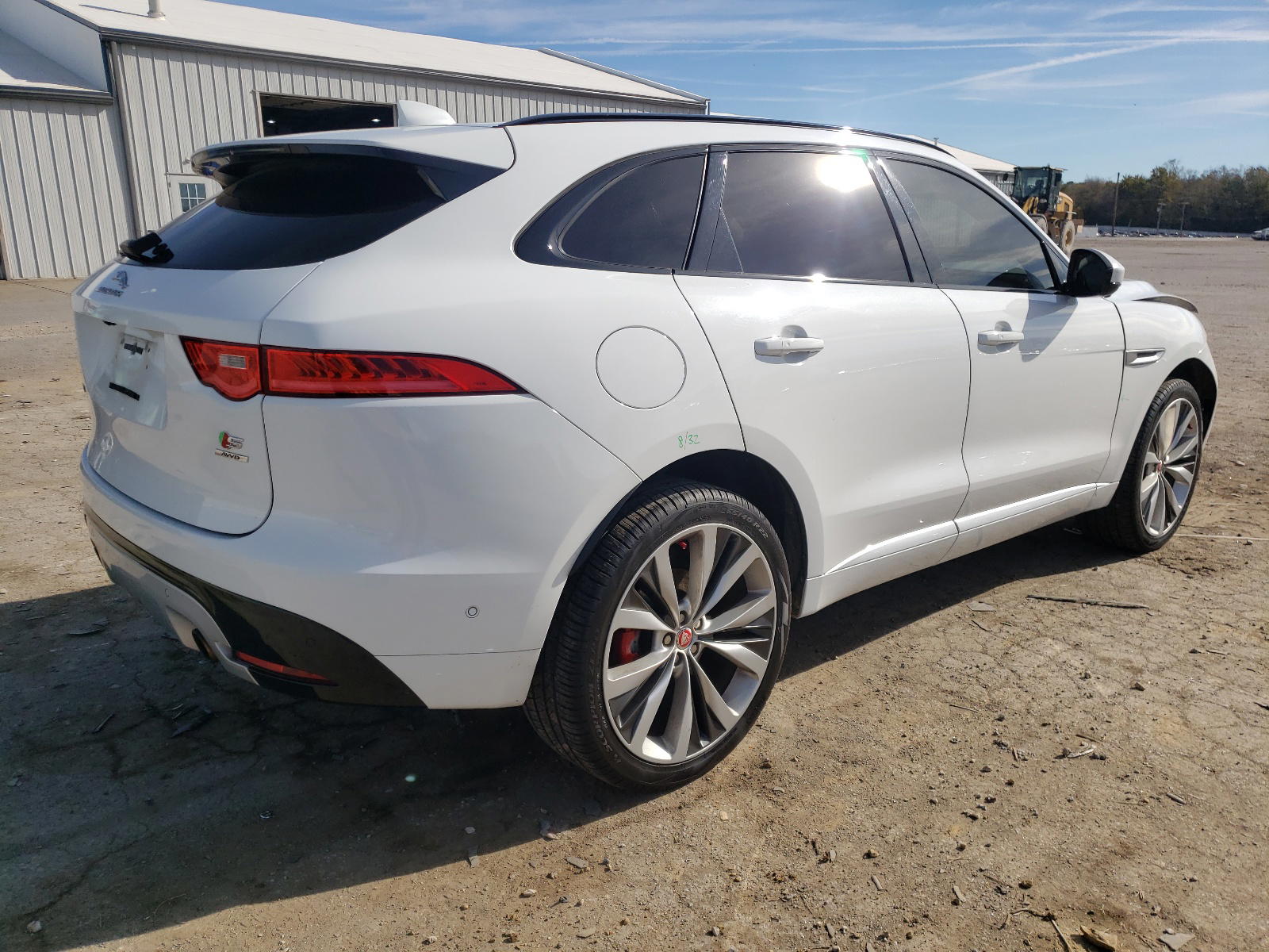 Photo 4 from auction – 2017 JAGUAR F-PACE S with VIN SADCM2BVXHA097448