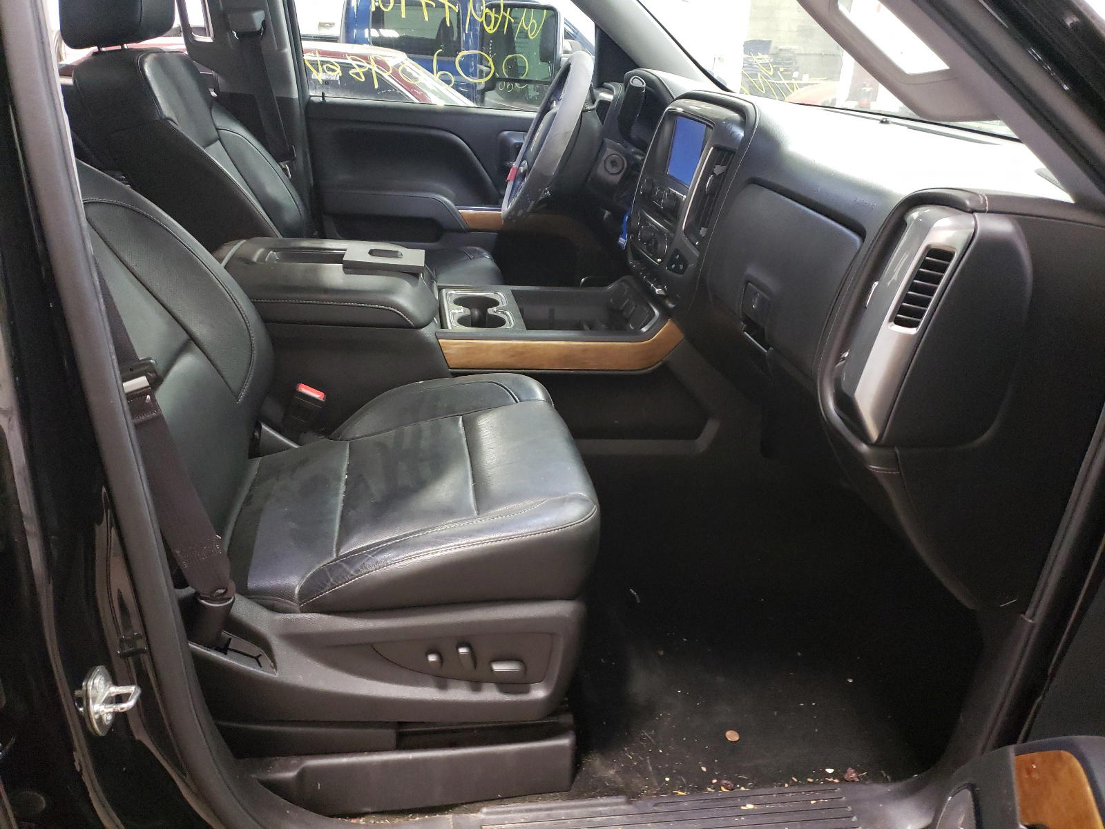 Photo 5 from auction – 2015 CHEVROLET SILVERADO with VIN 3GCUKSEC3FG329242