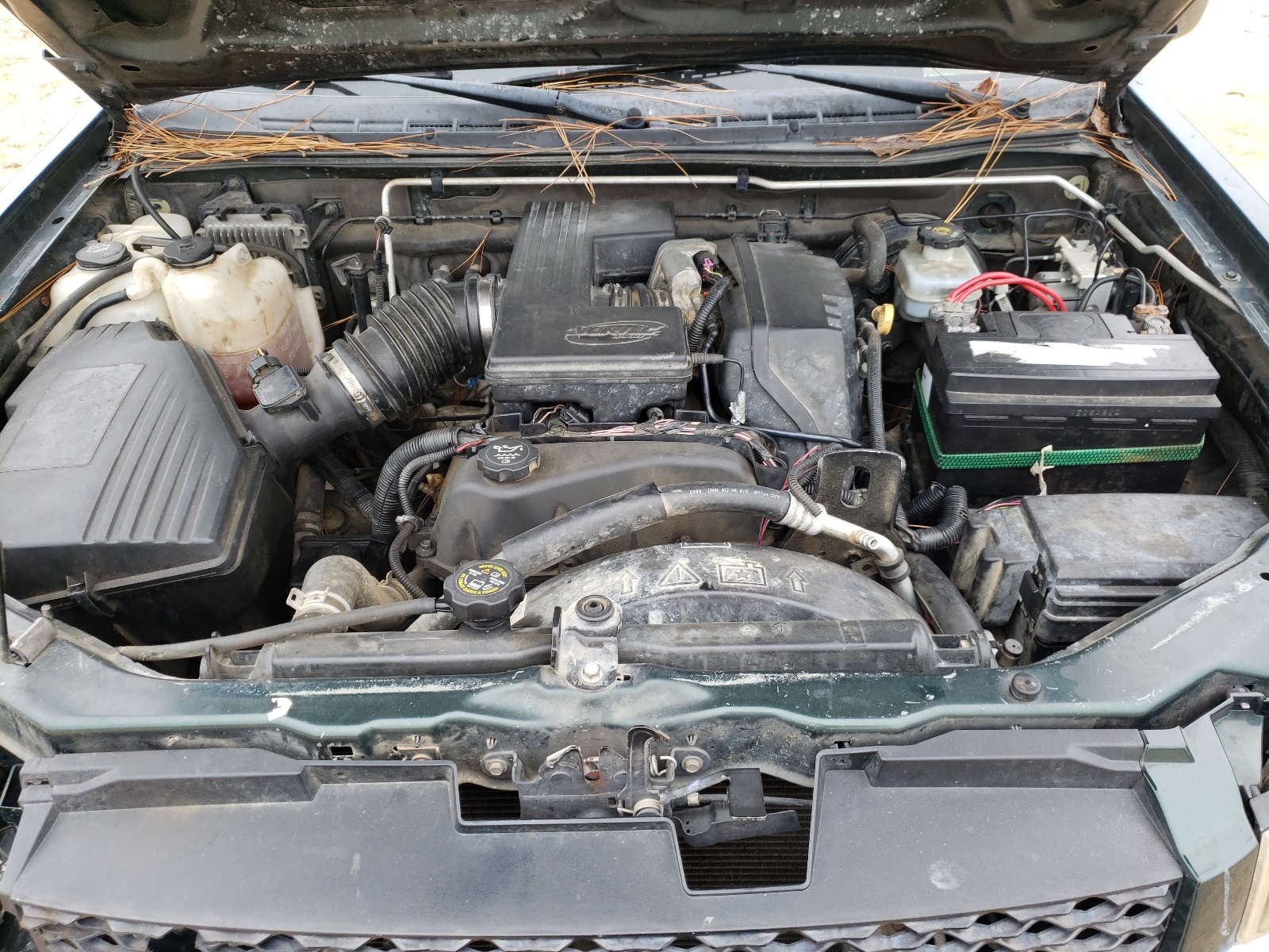 Photo 7 from auction – 2004 CHEVROLET COLORADO with VIN 1GCCS146048103115