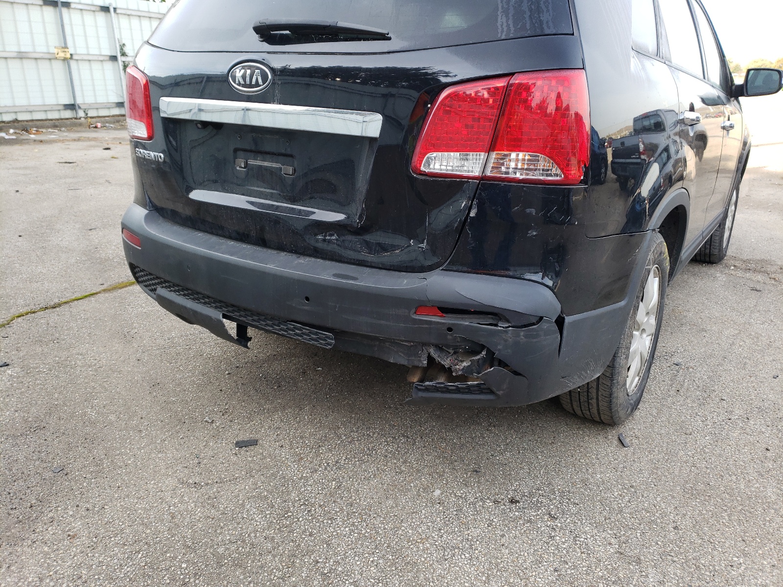 Photo 9 from auction – 2011 KIA SORENTO BA with VIN 5XYKT3A11BG048984