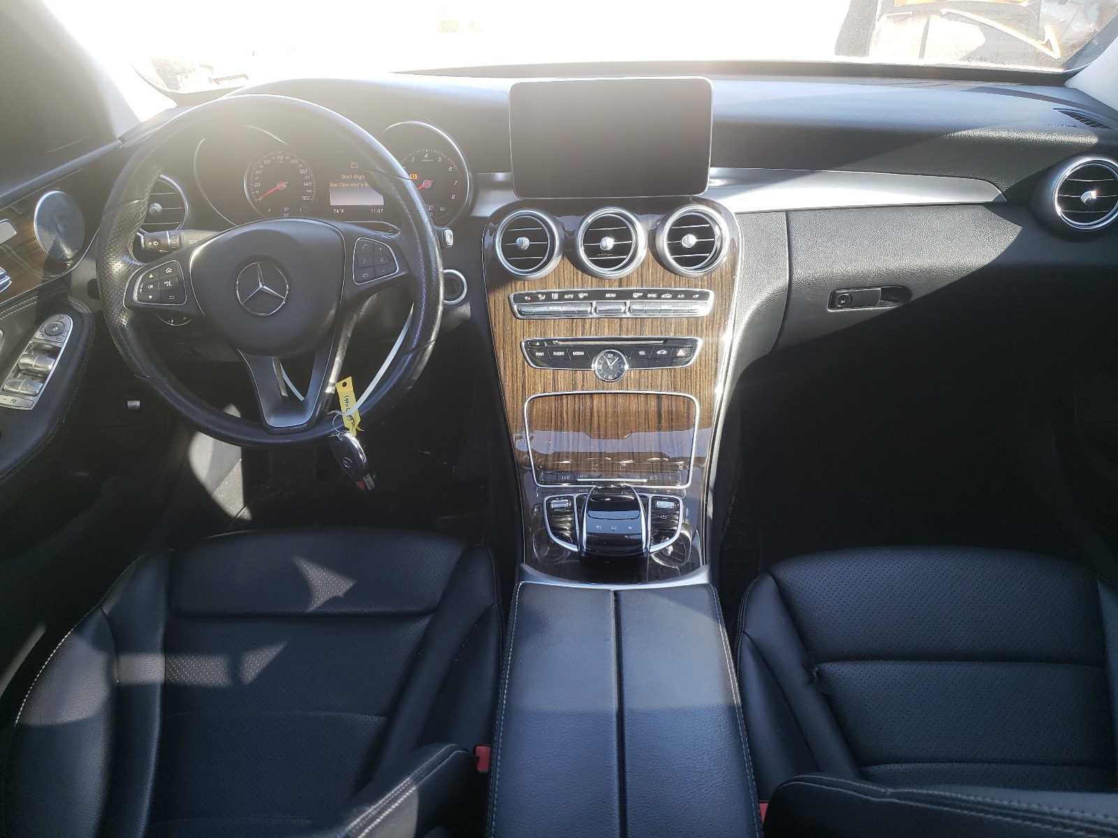Photo 9 from auction – 2015 MERCEDES-BENZ 300-CLASS with VIN 55SWF4JB3FU093282