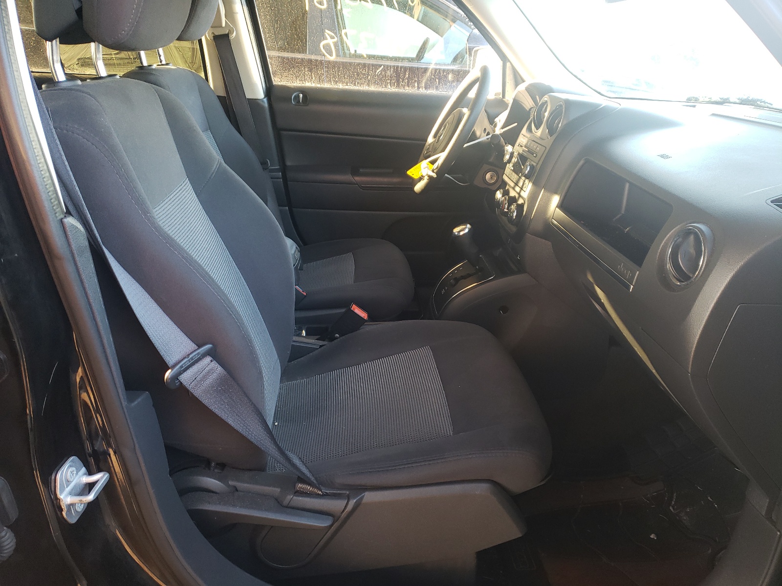 Photo 5 from auction – 2016 JEEP PATRIOT SP with VIN 1C4NJRBB1GD767512
