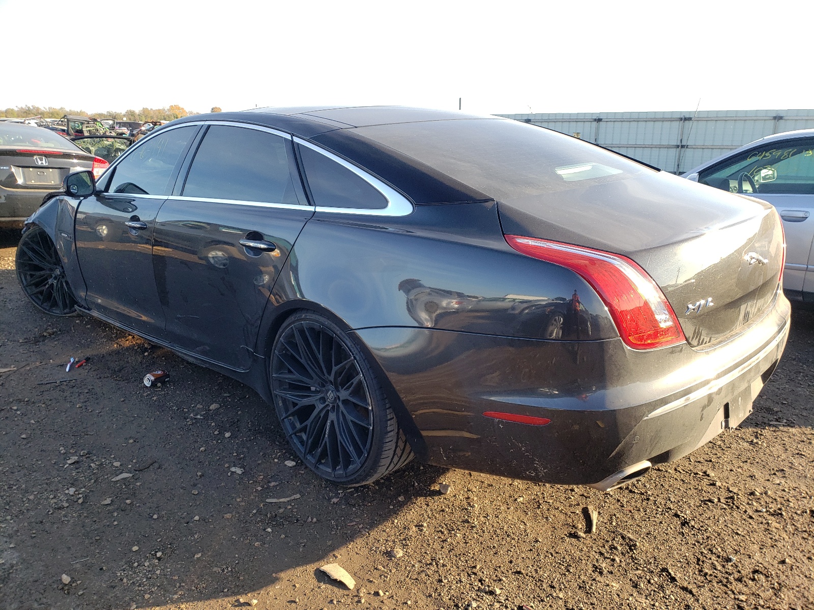 Photo 3 from auction – 2012 JAGUAR XJL with VIN SAJWA2GB5CLV29491