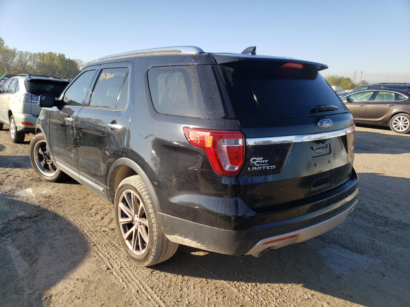 Photo 3 from auction – 2016 FORD EXPLORER L with VIN 1FM5K7F82GGB27559