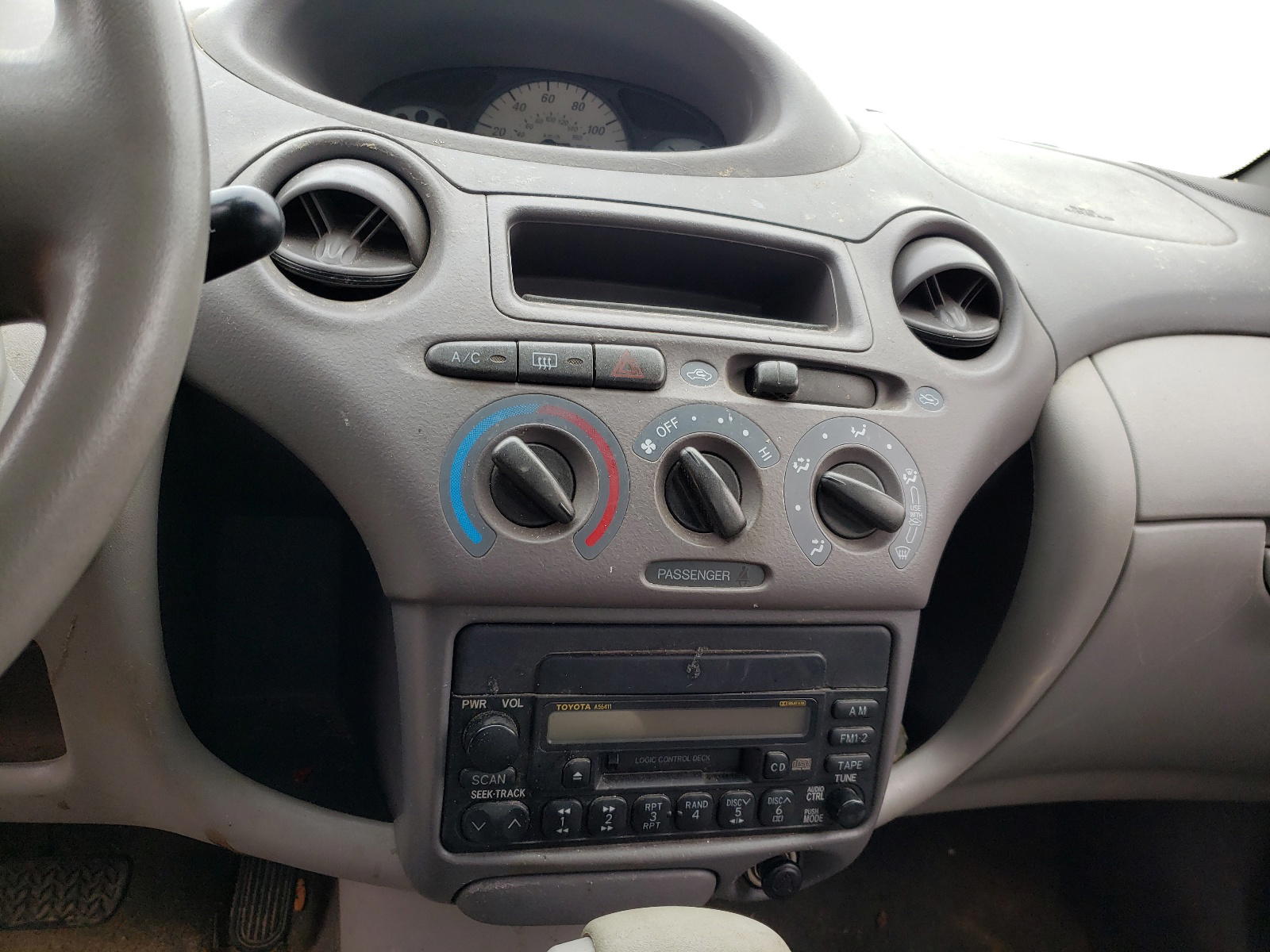 Photo 9 from auction – 2002 TOYOTA ECHO with VIN JTDBT123325027115