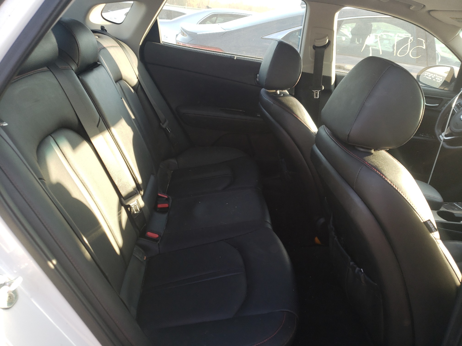 Photo 6 from auction – 2016 KIA OPTIMA SX with VIN 5XXGW4L22GG085658