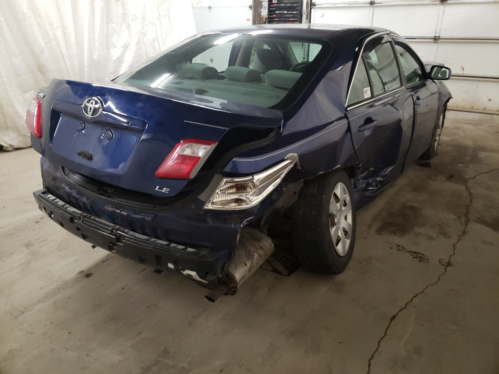 Photo 4 from auction – 2007 TOYOTA CAMRY with VIN 4T1BE46K27U116809