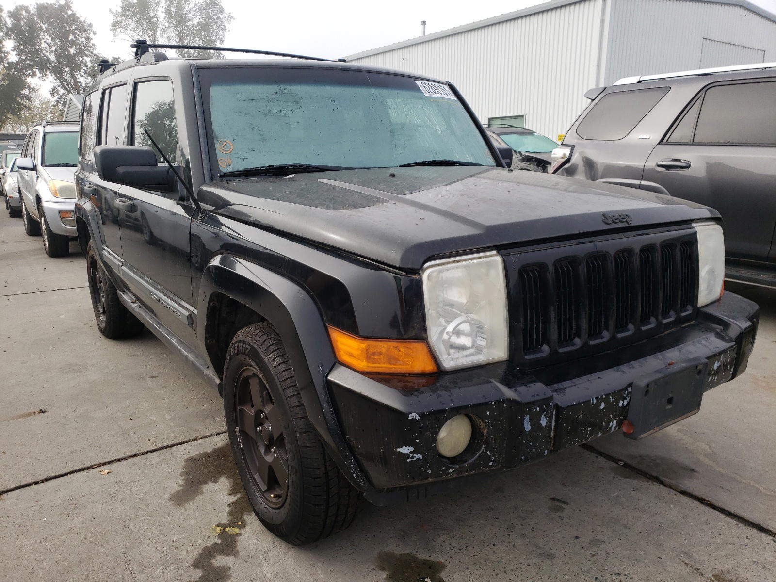 JEEP COMMANDER 2006 with VIN 1J8HH48K46C232626 - Photo from auction
