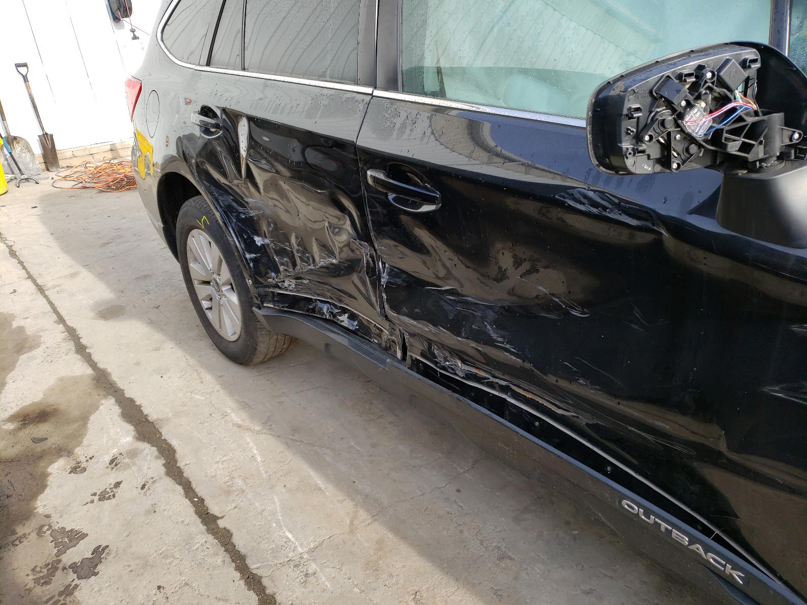 Photo 9 from auction – 2018 SUBARU OUTBACK 2. with VIN 4S4BSADC7J3203654