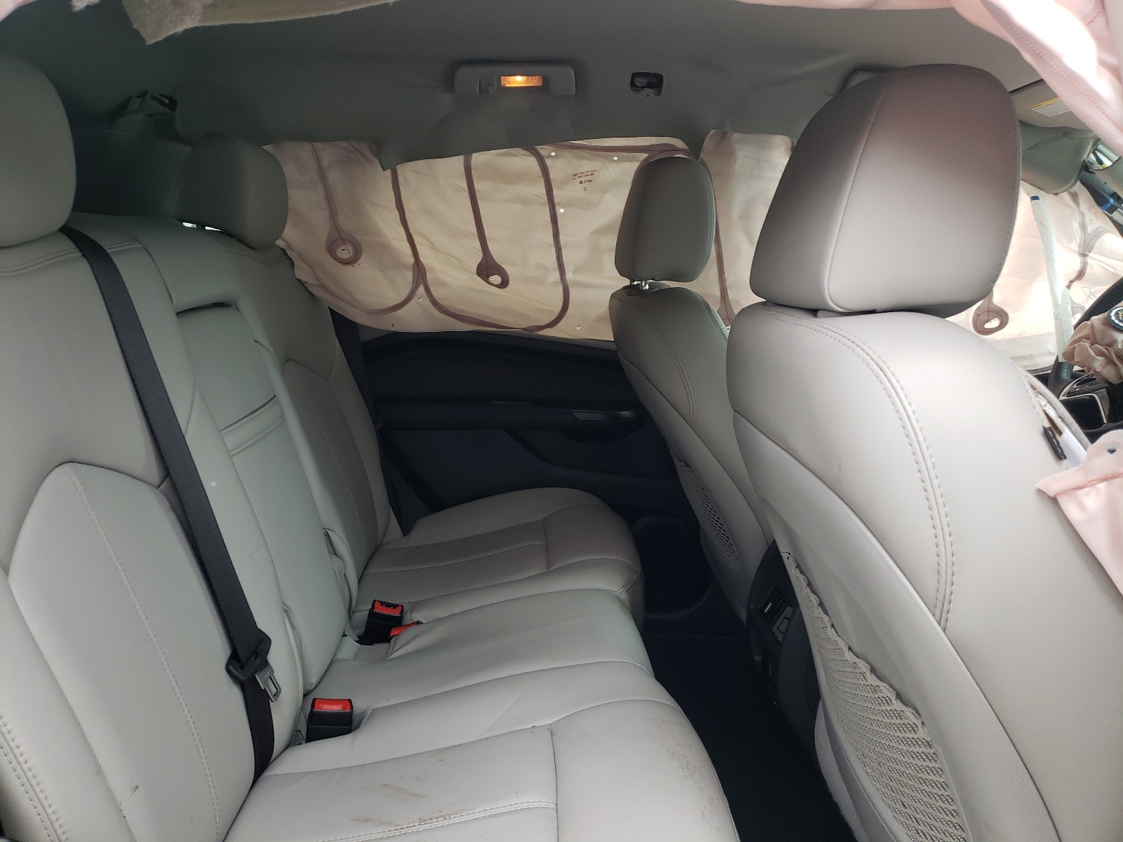 Photo 6 from auction – 2015 CADILLAC SRX with VIN 3GYFNAE3XFS597996