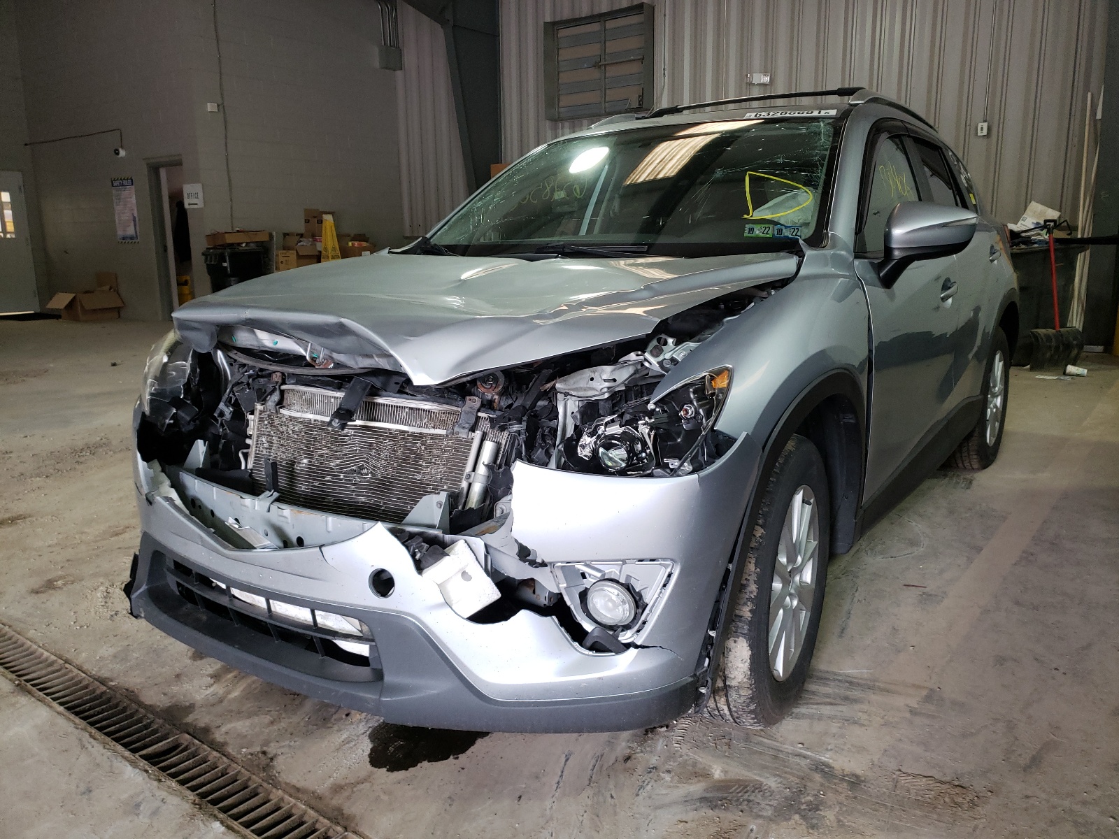 Photo 2 from auction – 2016 MAZDA CX-5 TOURI with VIN JM3KE4CY8G0712504
