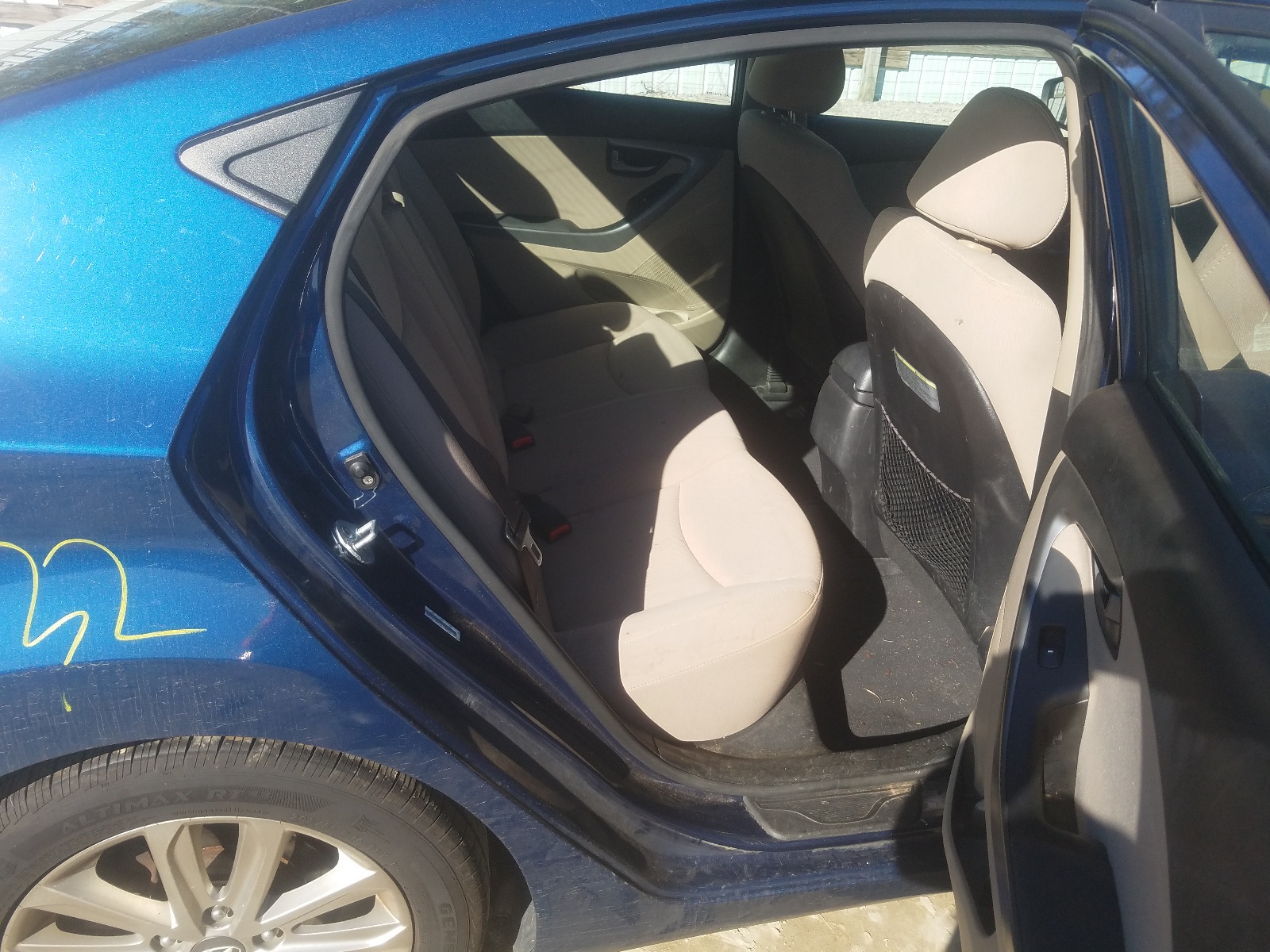 Photo 6 from auction – 2014 HYUNDAI ELANTRA with VIN KMHDH4AE4EU160230