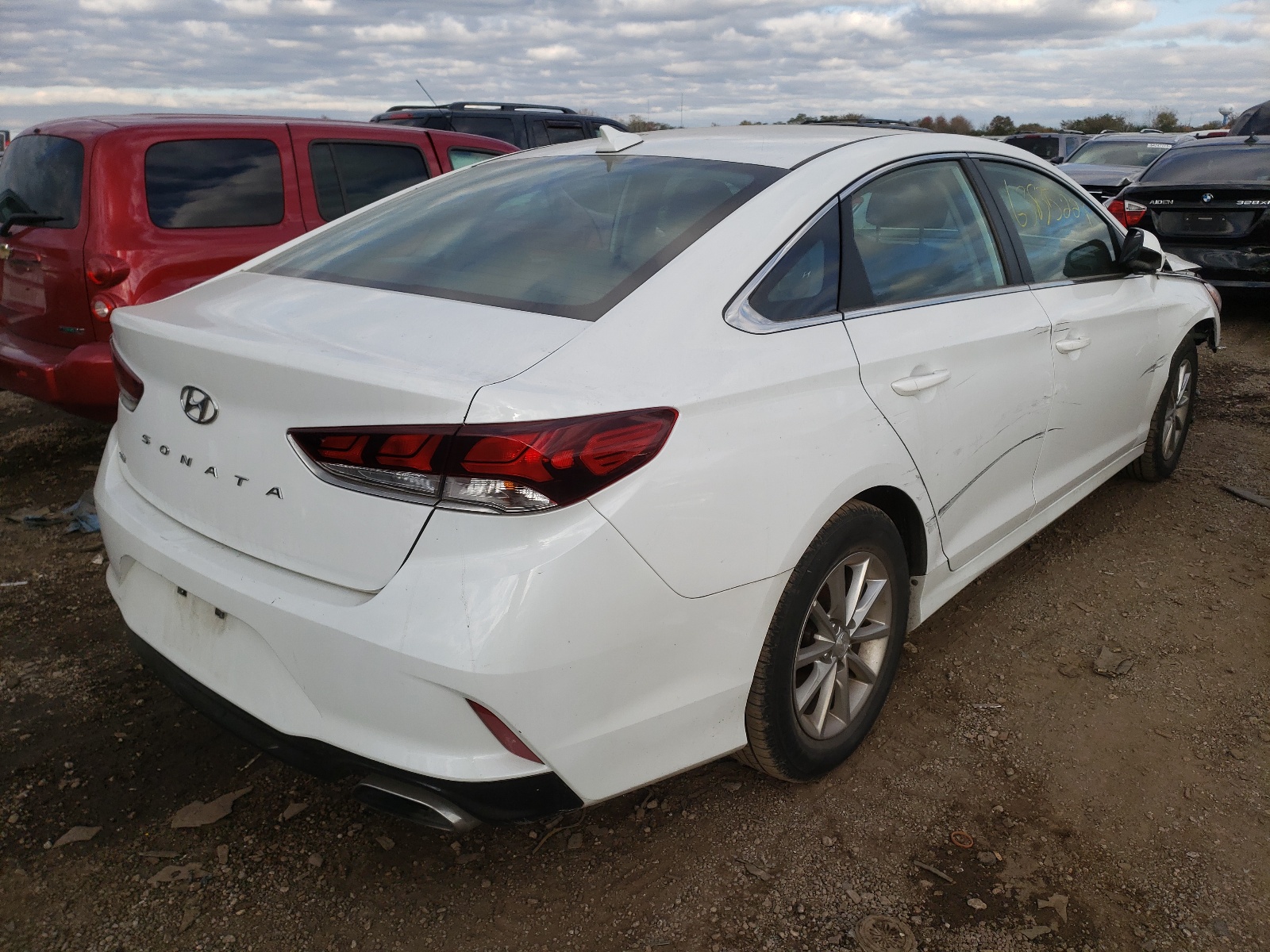 Photo 4 from auction – 2019 HYUNDAI SONATA SE with VIN 5NPE24AF6KH729913