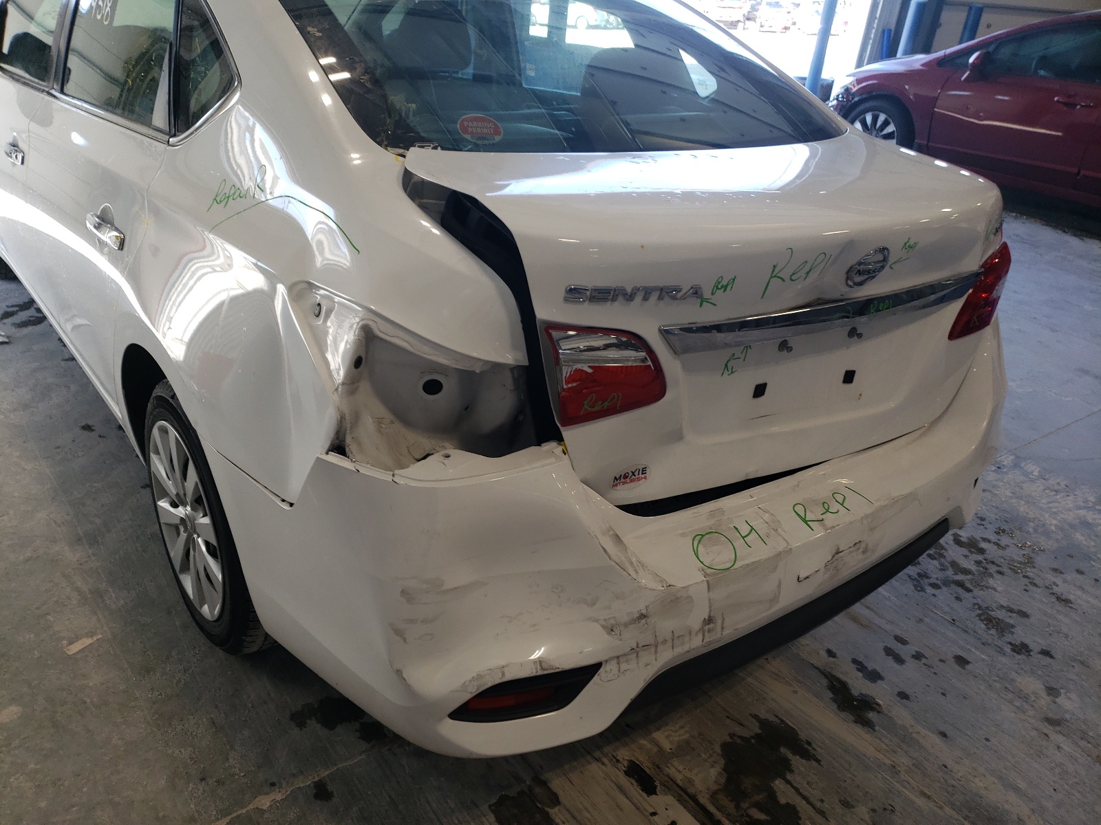 Photo 9 from auction – 2017 NISSAN SENTRA with VIN 3N1AB7AP0HY321057