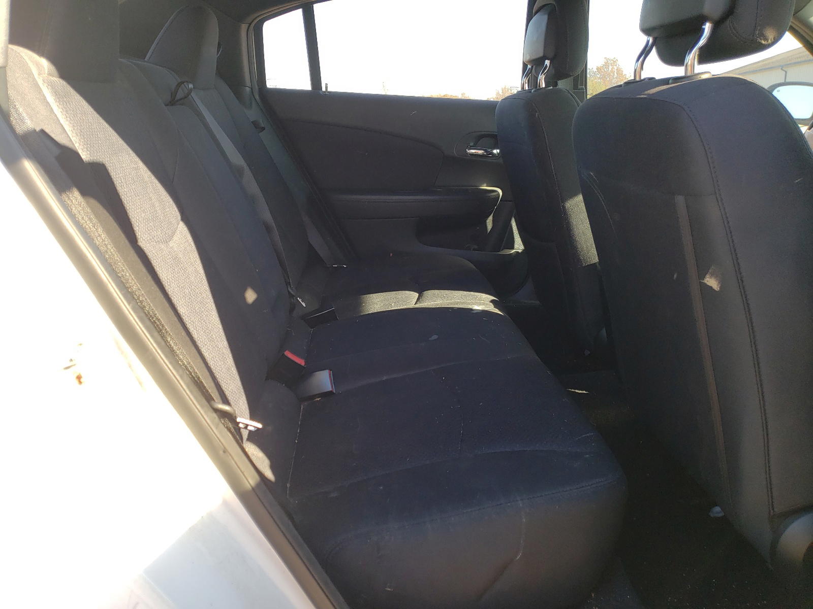 Photo 6 from auction – 2012 CHRYSLER 200 TOURIN with VIN 1C3CCBBB7CN283653