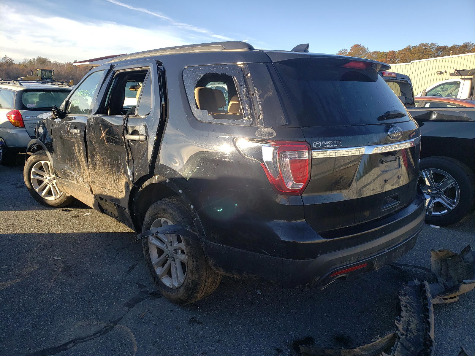 Photo 3 from auction – 2017 FORD EXPLORER with VIN 1FM5K8B84HGC81767