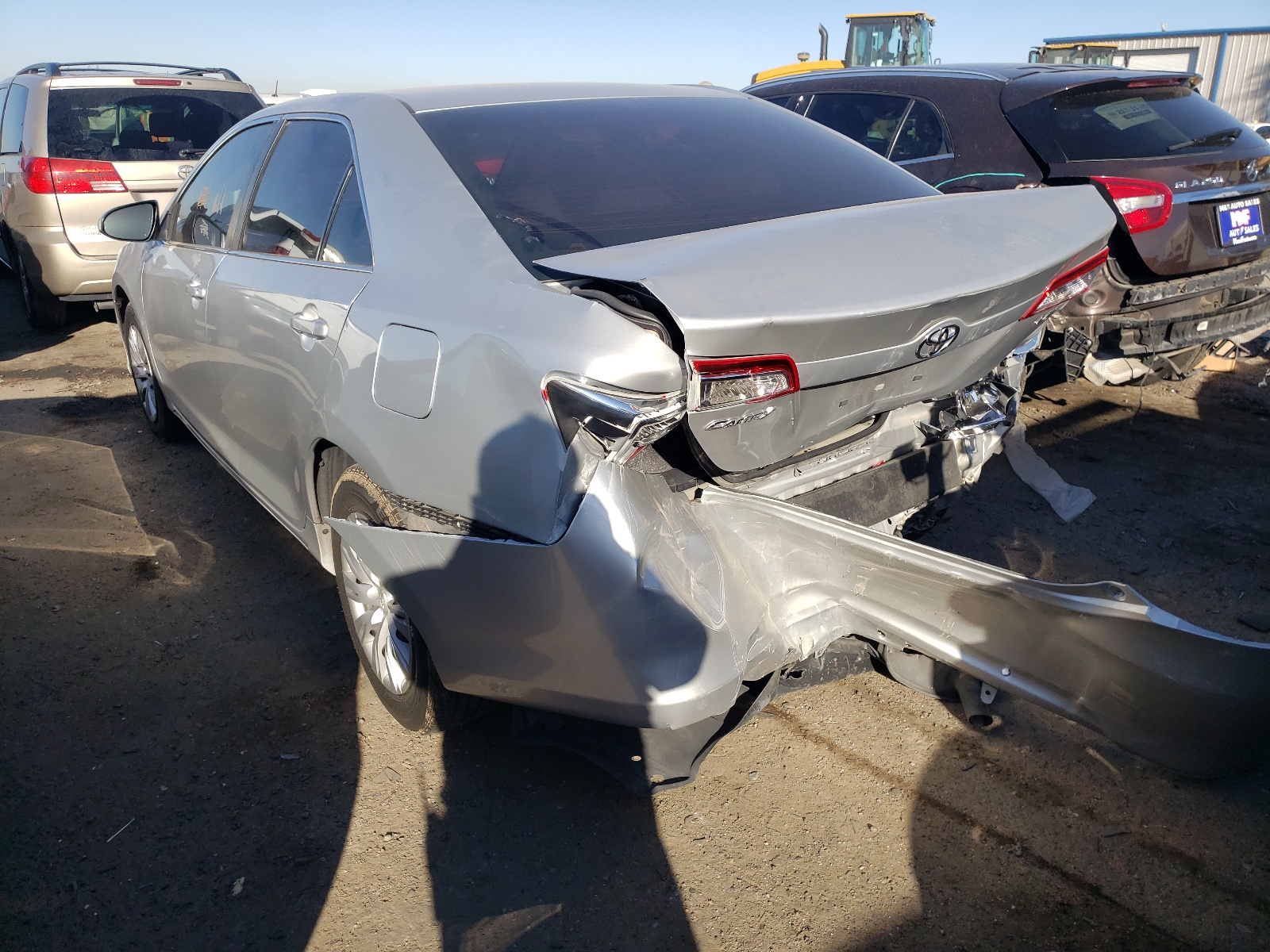 Photo 3 from auction – 2014 TOYOTA CAMRY L with VIN 4T4BF1FK9ER373237