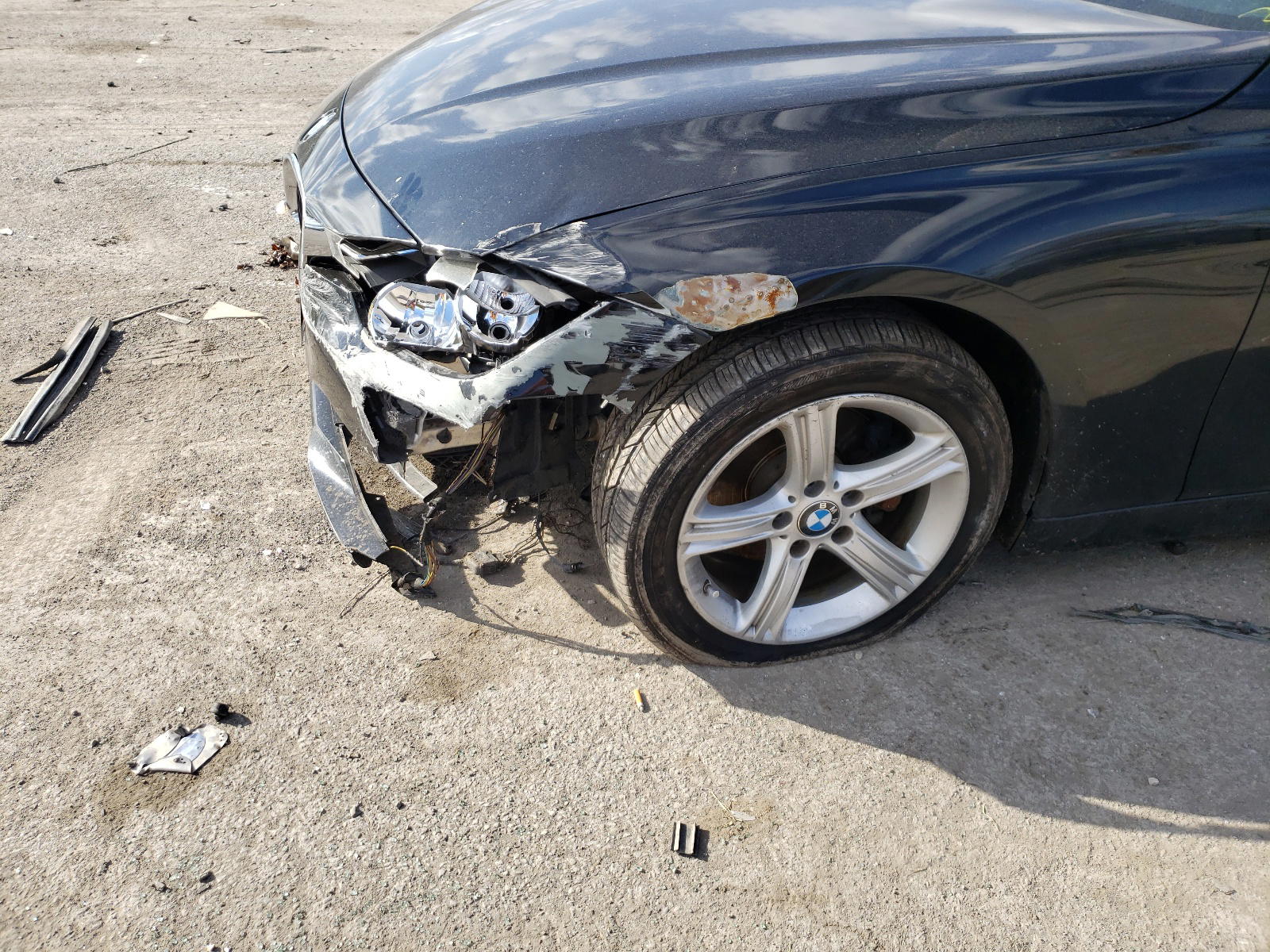 Photo 10 from auction – 2014 BMW 328 I with VIN WBA3A5C53EF604822