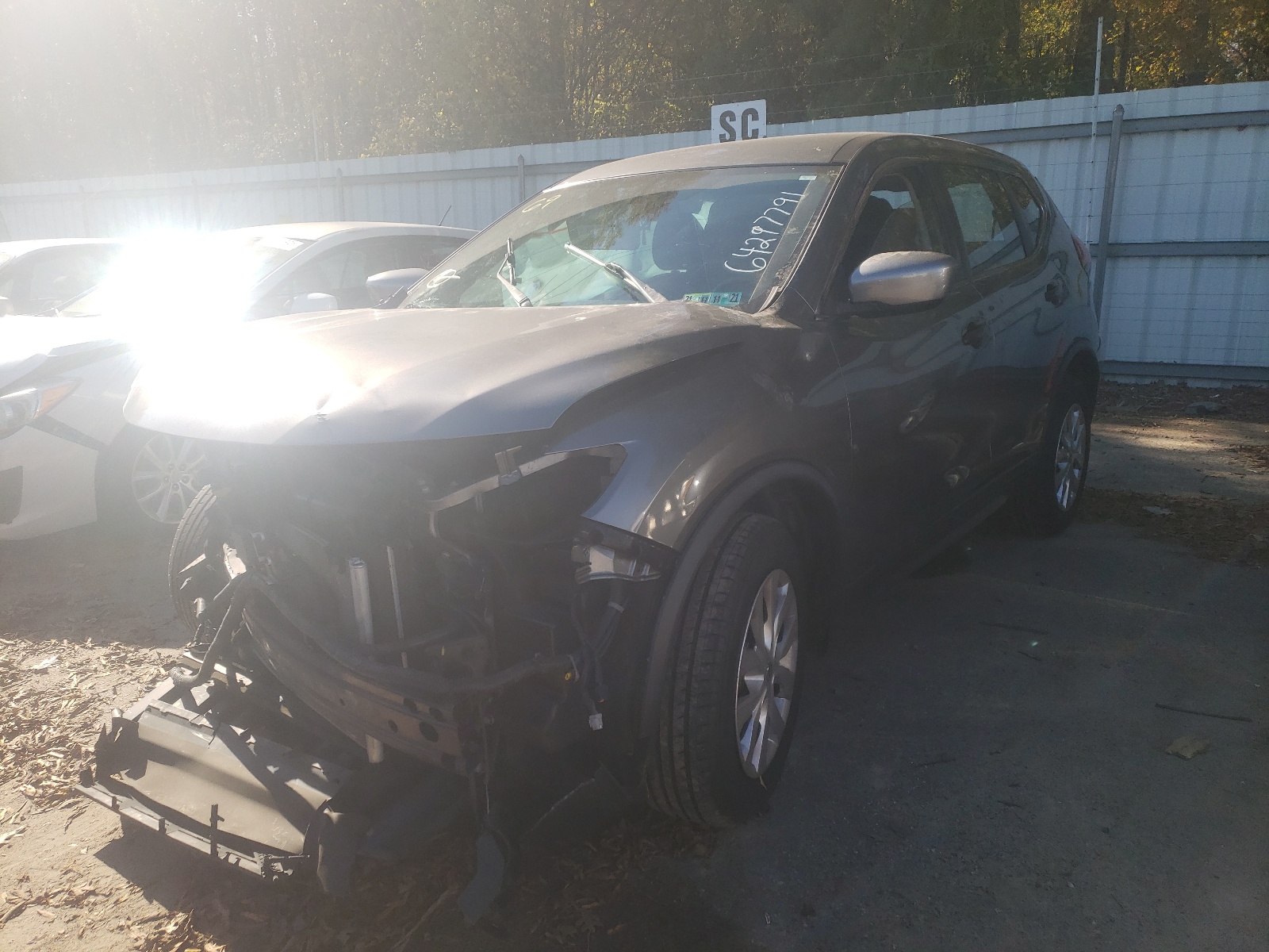 Photo 2 from auction – 2018 NISSAN ROGUE S with VIN KNMAT2MV7JP572981
