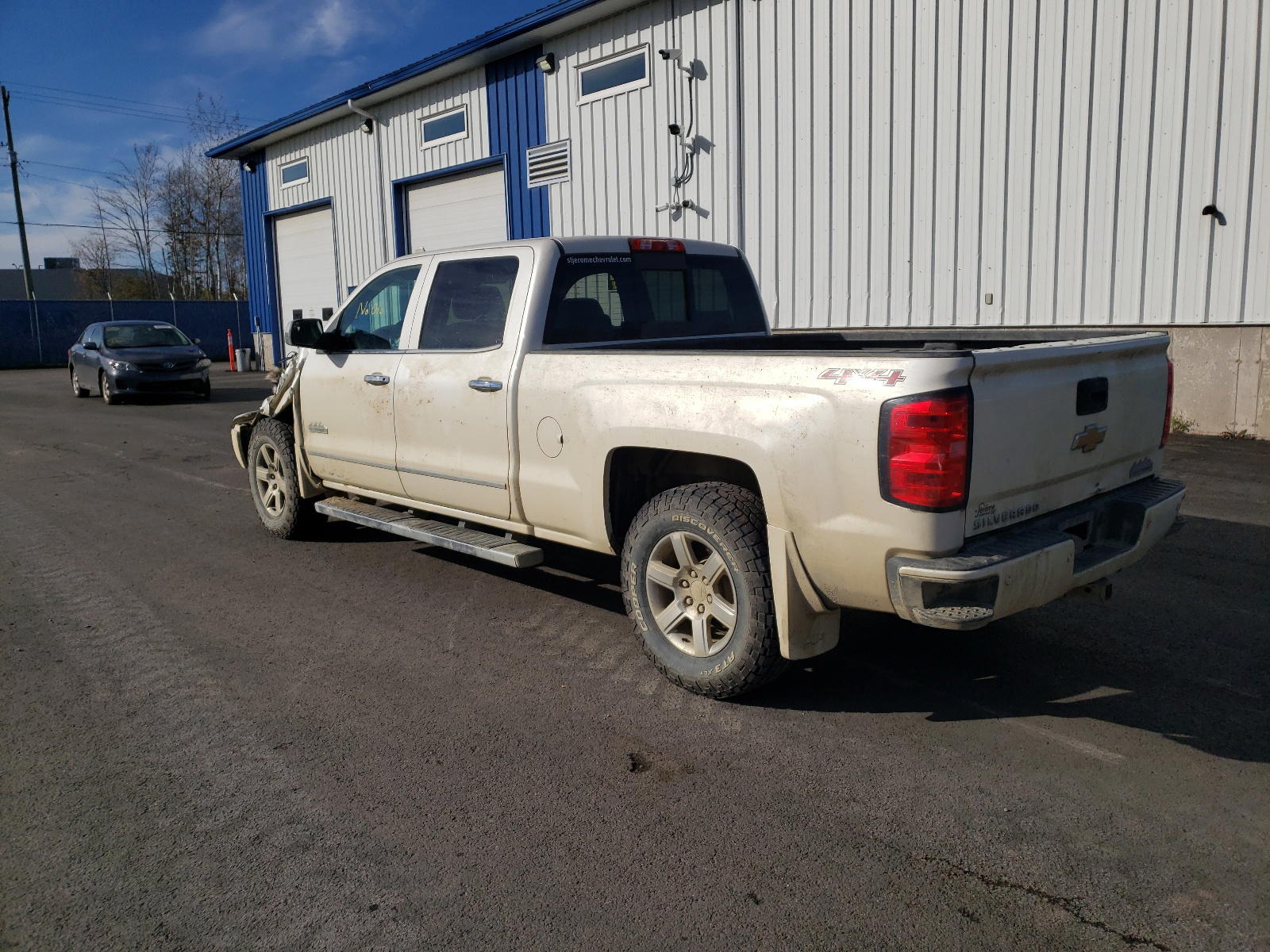 Photo 3 from auction – 2015 CHEVROLET SILVERADO with VIN 3GCUKTEJ2FG393700