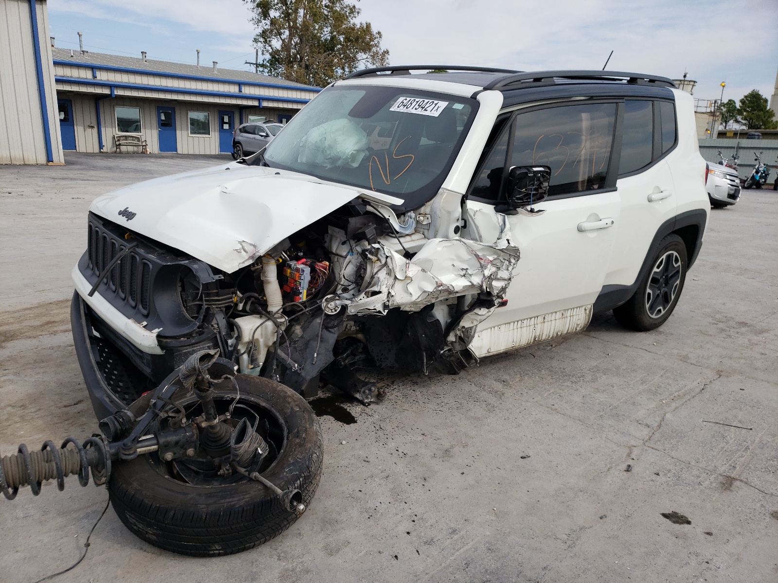 Photo 9 from auction – 2016 JEEP RENEGADE T with VIN ZACCJBCT5GPC62306