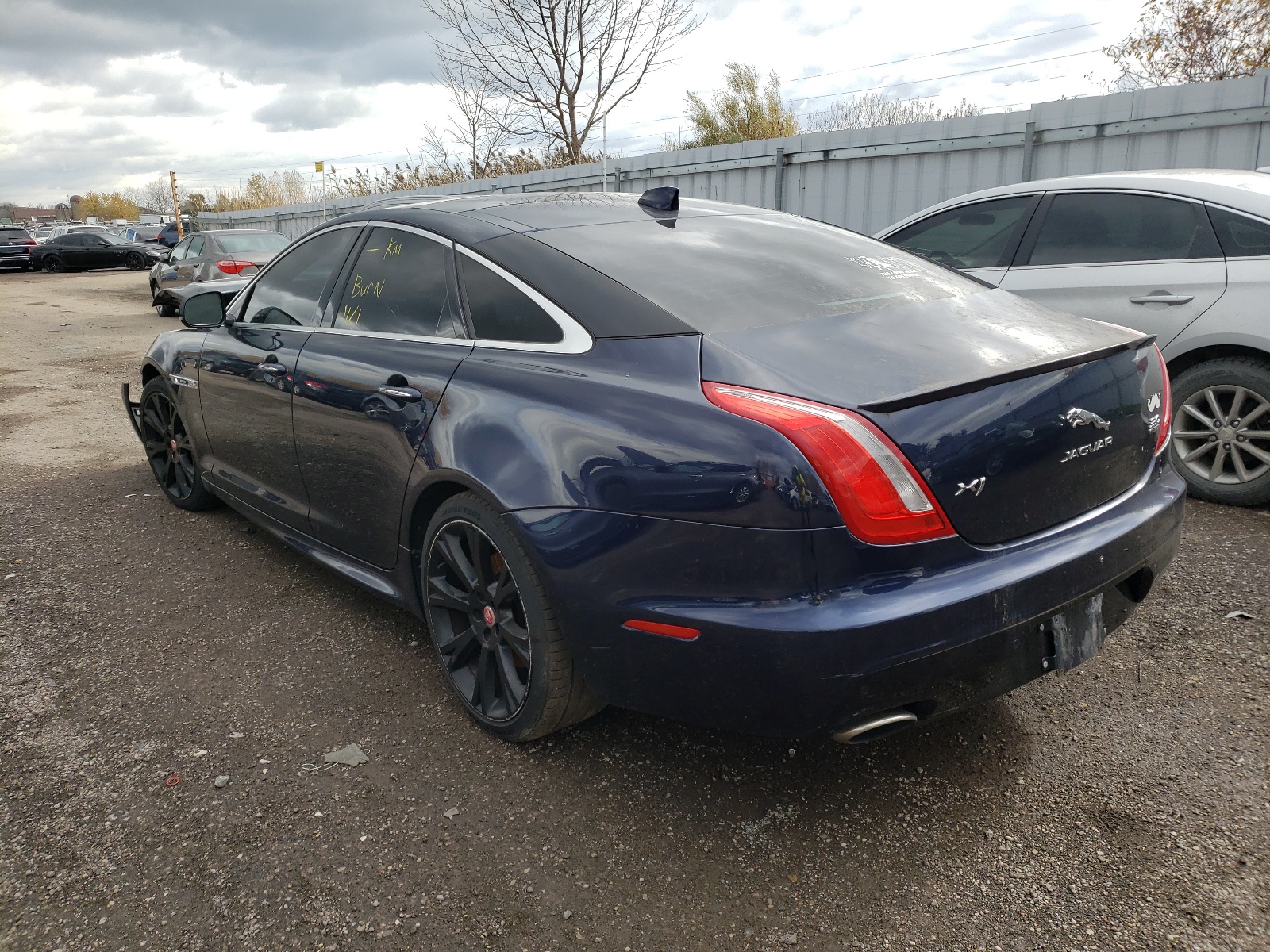 Photo 3 from auction – 2016 JAGUAR XJ with VIN SAJXJ1CD5G8W02857