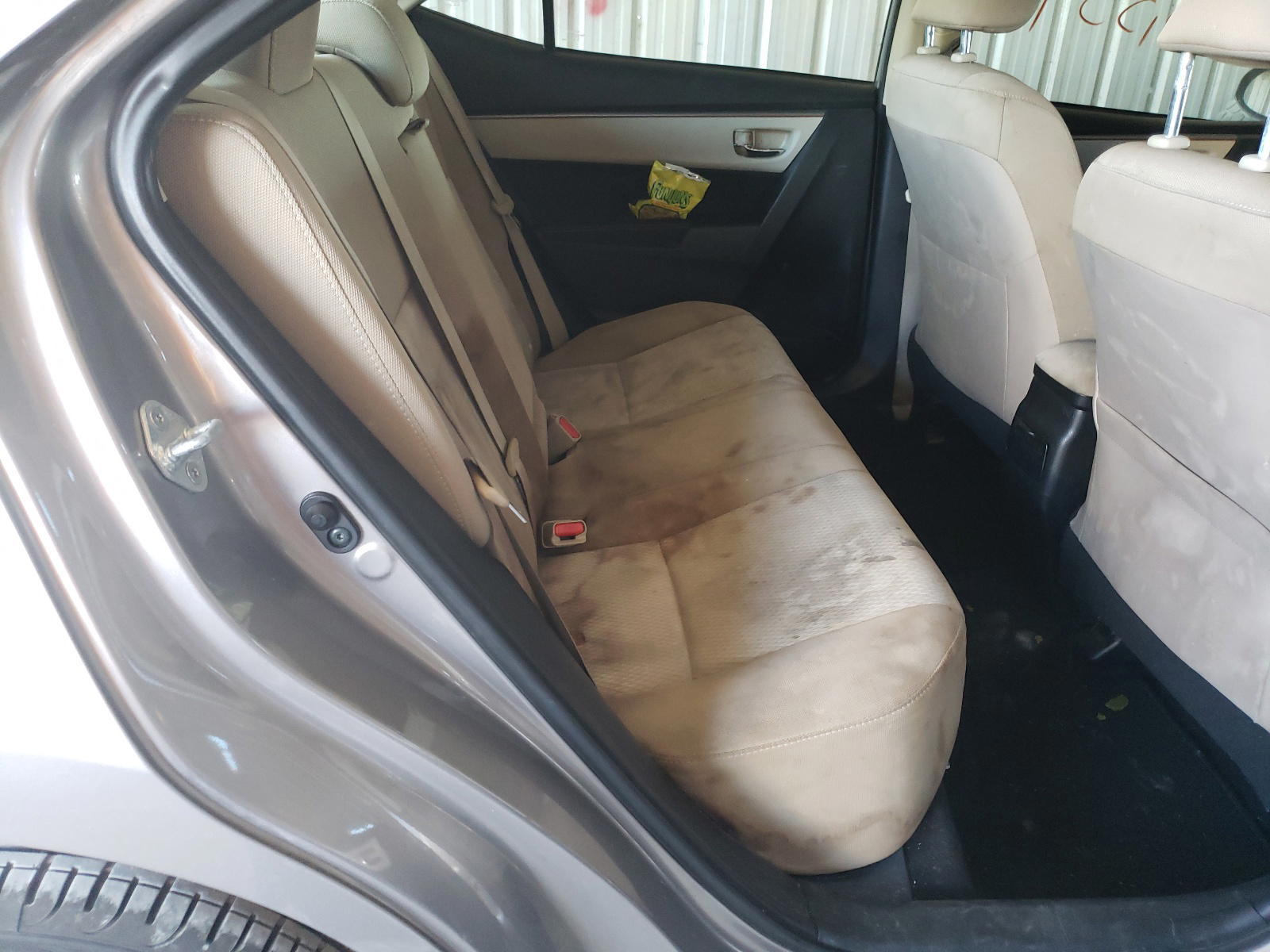 Photo 6 from auction – 2016 TOYOTA COROLLA L with VIN 5YFBURHEXGP377582