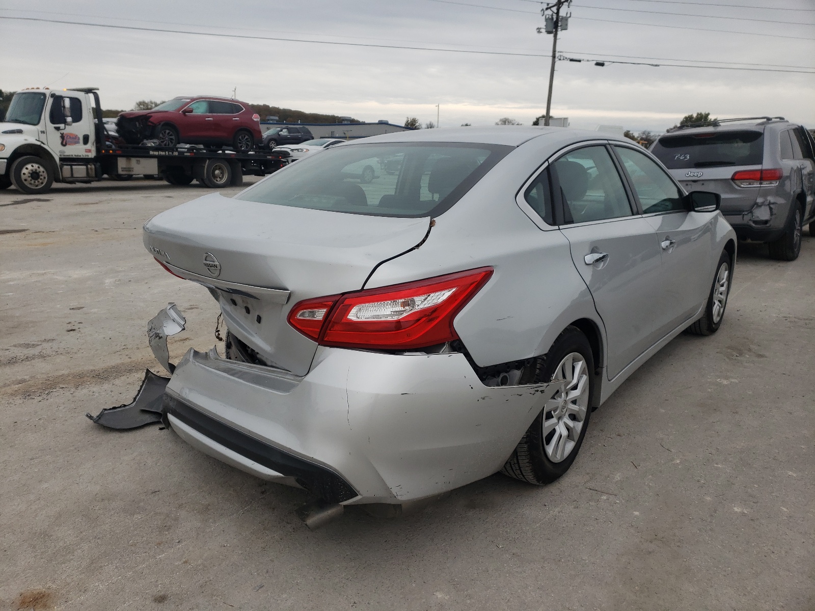 Photo 4 from auction – 2016 NISSAN ALTIMA 2.5 with VIN 1N4AL3AP2GC242490