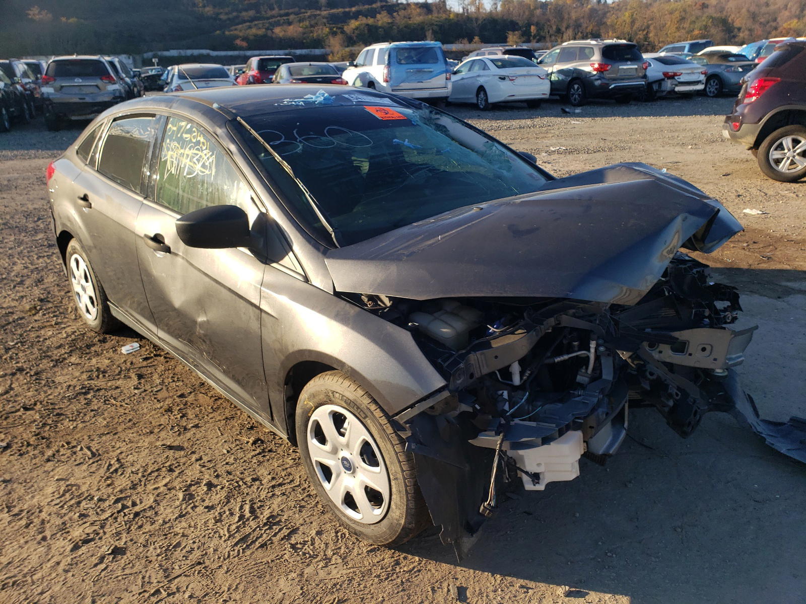 Photo 9 from auction – 2017 FORD FOCUS S with VIN 1FADP3E20HL313056